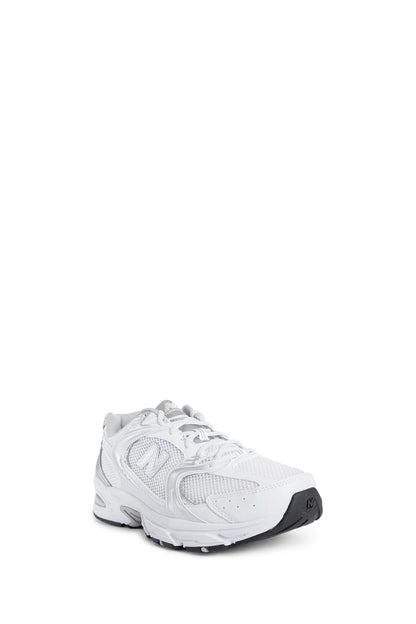 NEW BALANCE UNISEX WHITE SNEAKERS