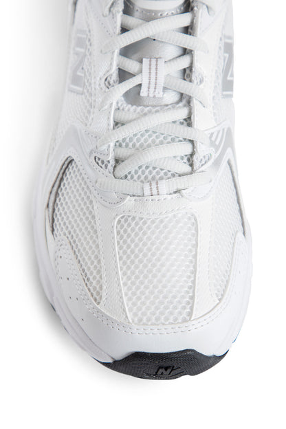 NEW BALANCE UNISEX WHITE SNEAKERS