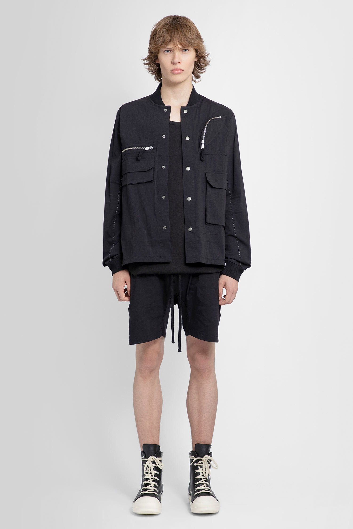 THOM KROM MAN BLACK SHORTS & SKIRTS