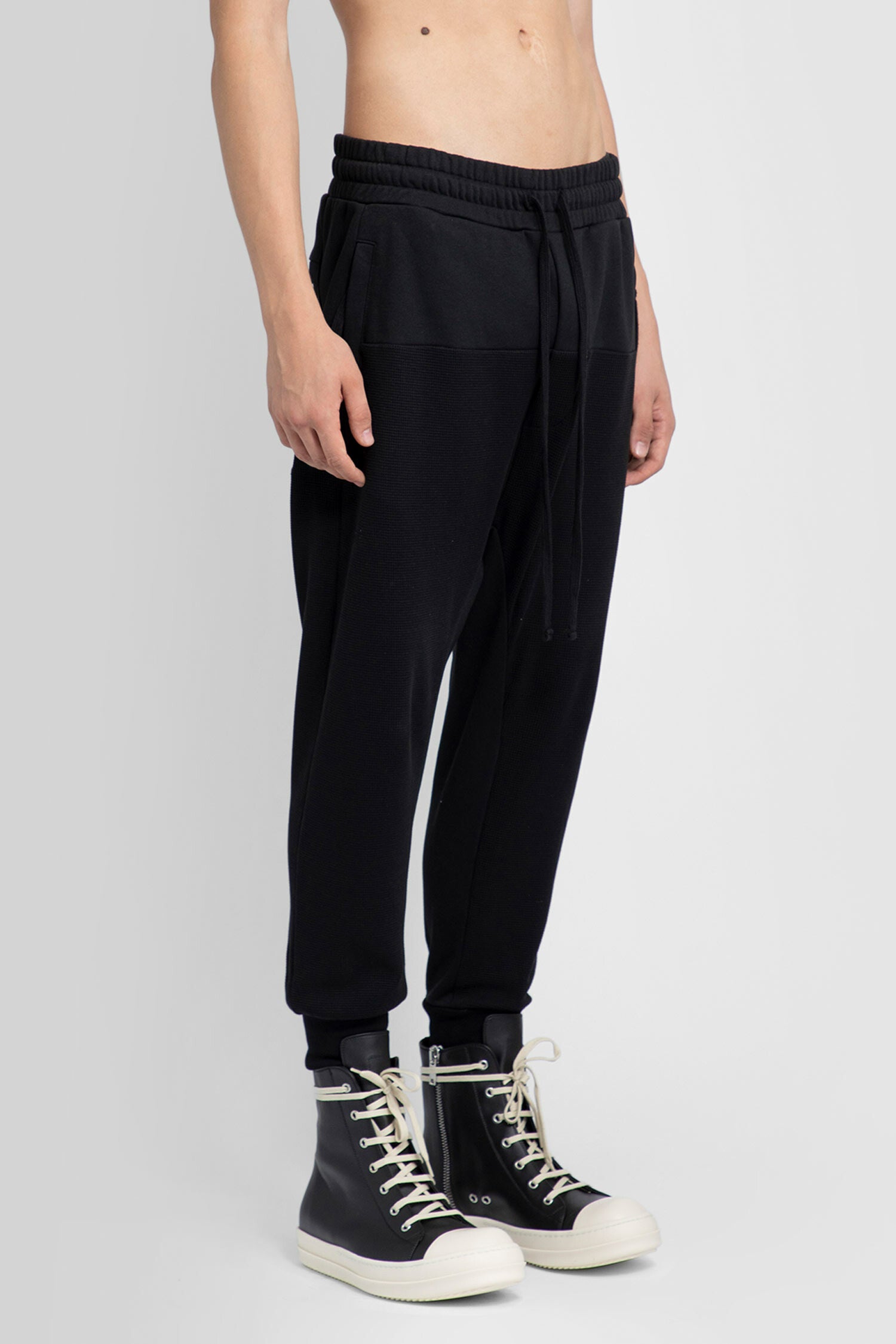 THOM KROM MAN BLACK TROUSERS