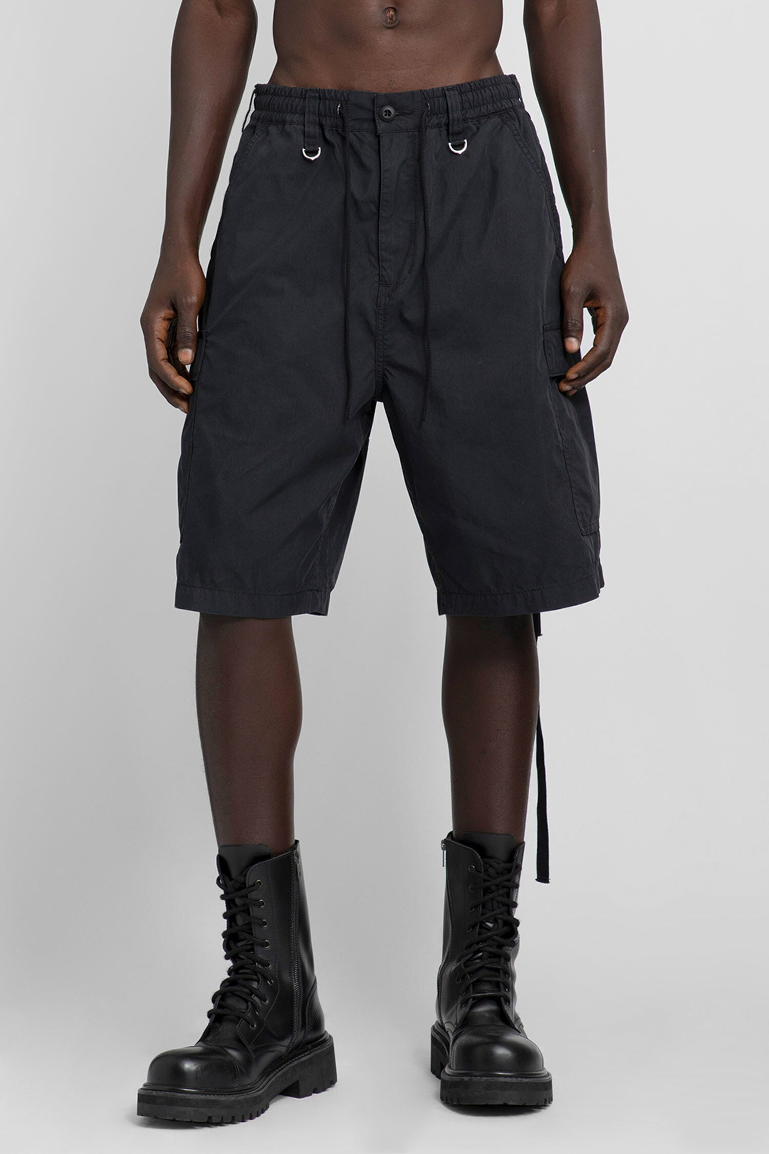 MASTERMIND WORLD MAN BLACK SHORTS & SKIRTS