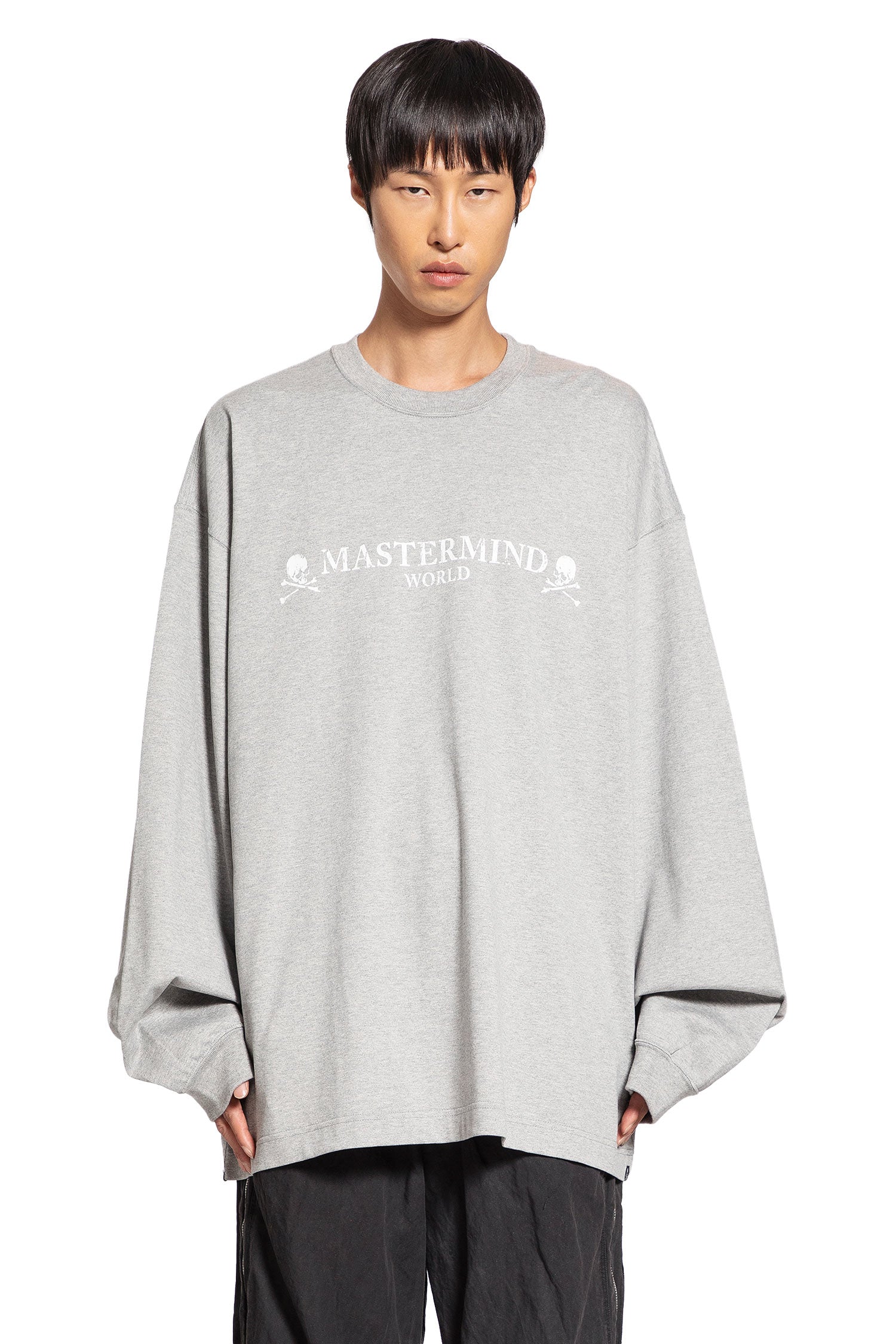 MASTERMIND WORLD MAN GREY T-SHIRTS & TANK TOPS