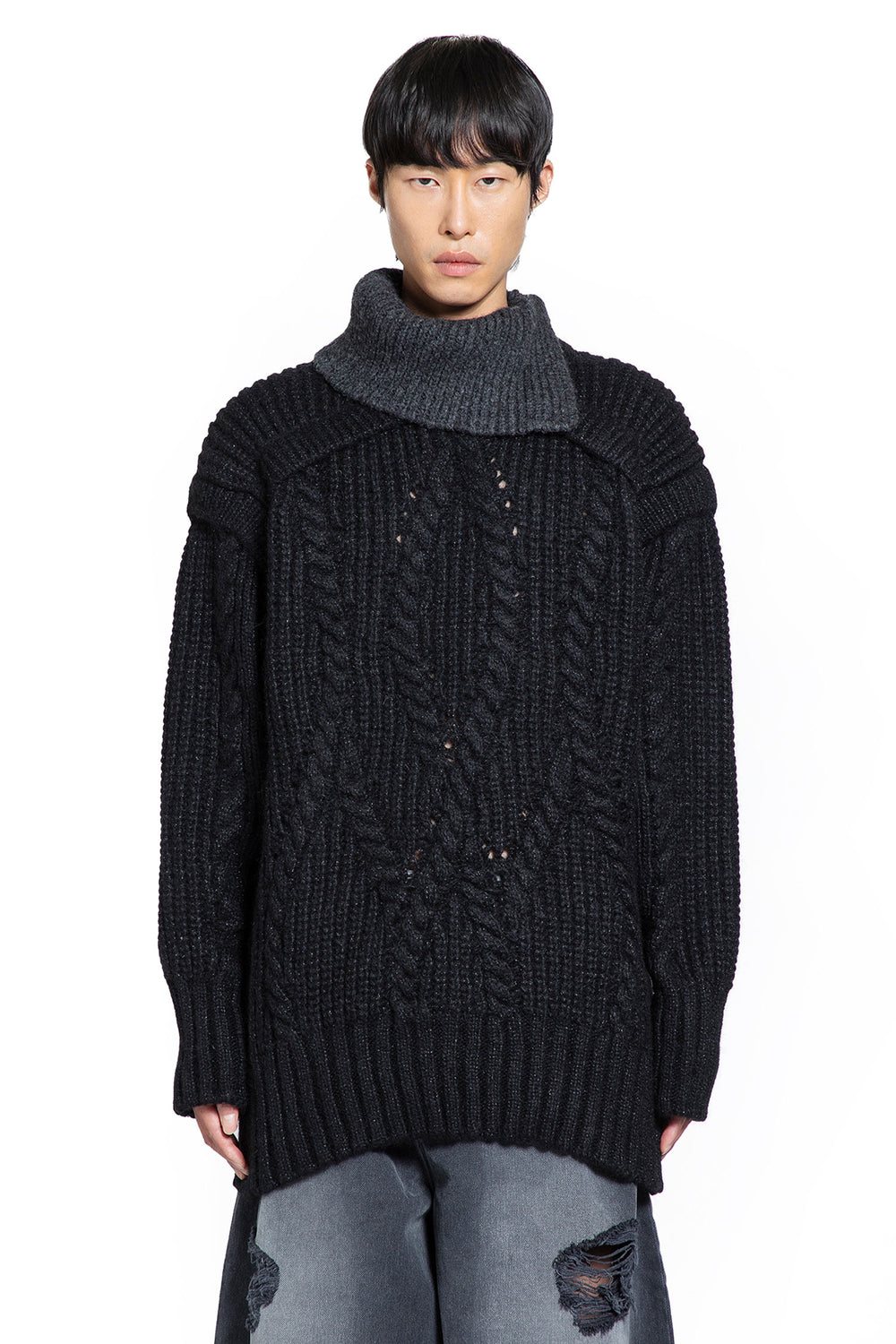 Contrast High-Neck Chunky Knit Jumper