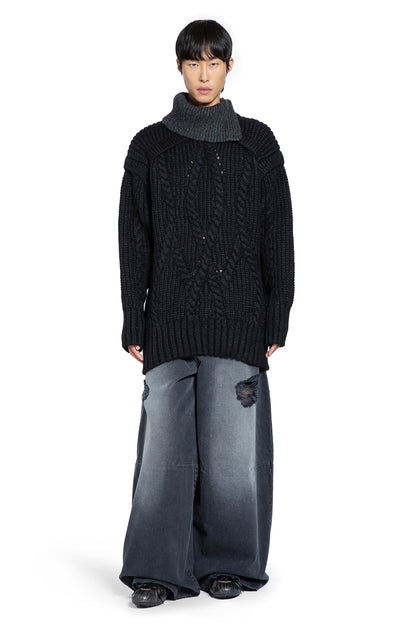 Contrast High-Neck Chunky Knit Jumper