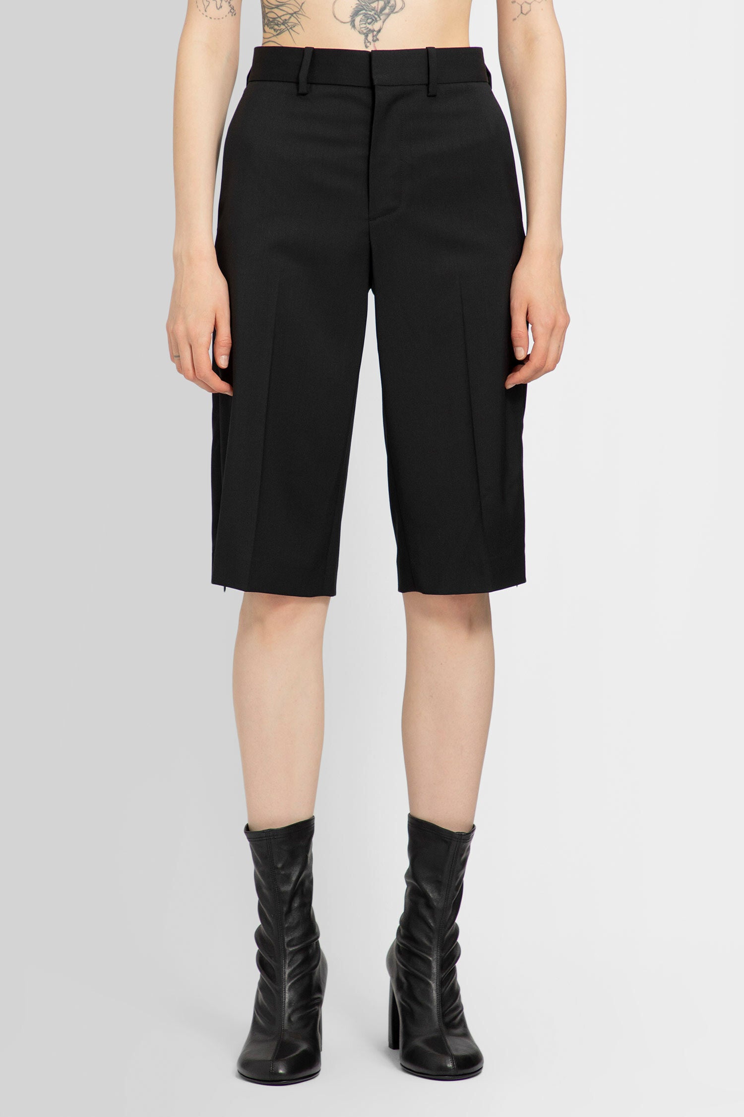 HELMUT LANG WOMAN BLACK SHORTS