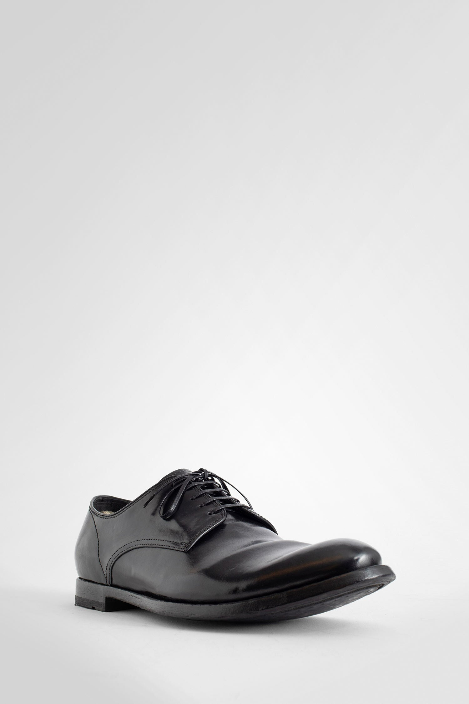 OFFICINE CREATIVE MAN BLACK LACE-UPS