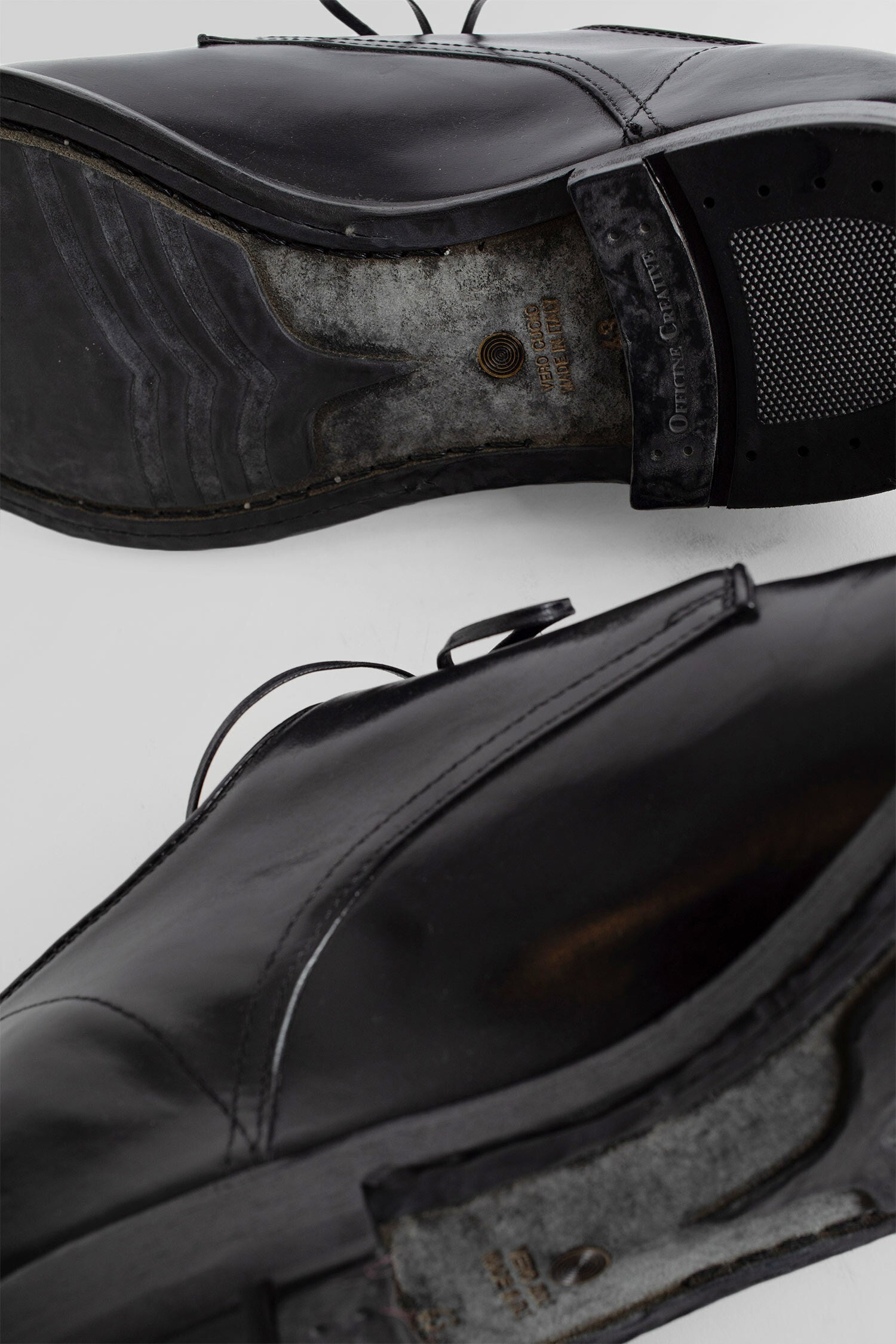 OFFICINE CREATIVE MAN BLACK LACE-UPS