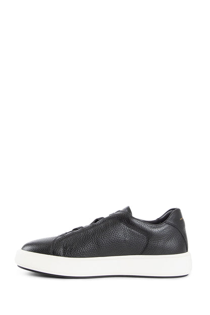 OFFICINE CREATIVE MAN BLACK SNEAKERS