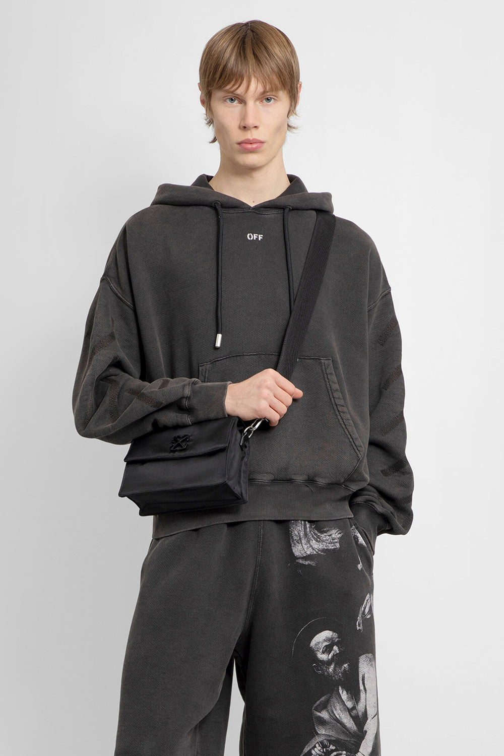 OFF-WHITE MAN BLACK SWEATSHIRTS