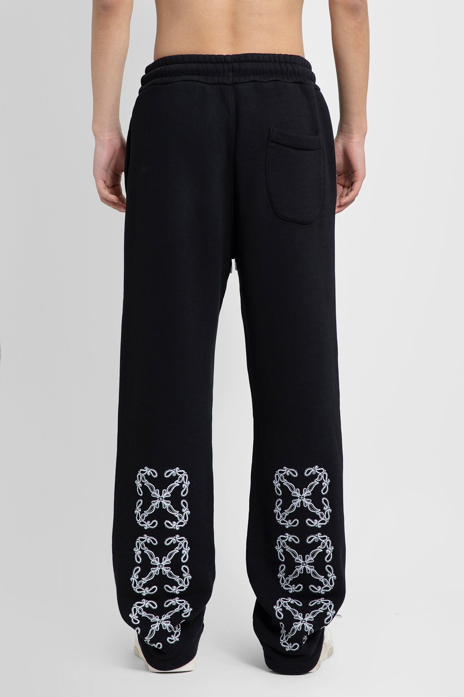 OFF-WHITE MAN BLACK TROUSERS