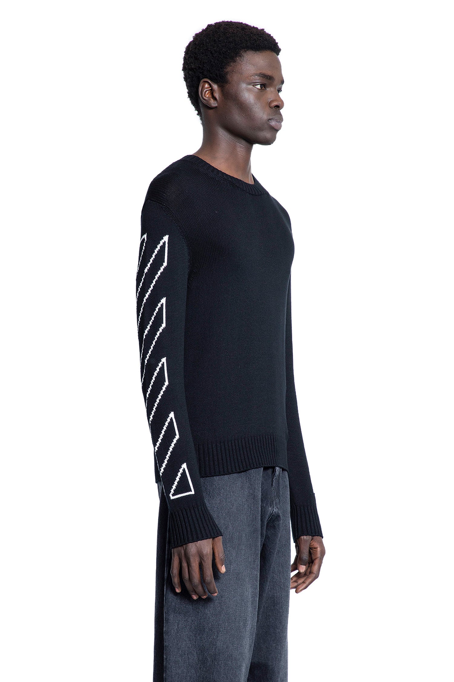 OFF-WHITE MAN BLACK KNITWEAR