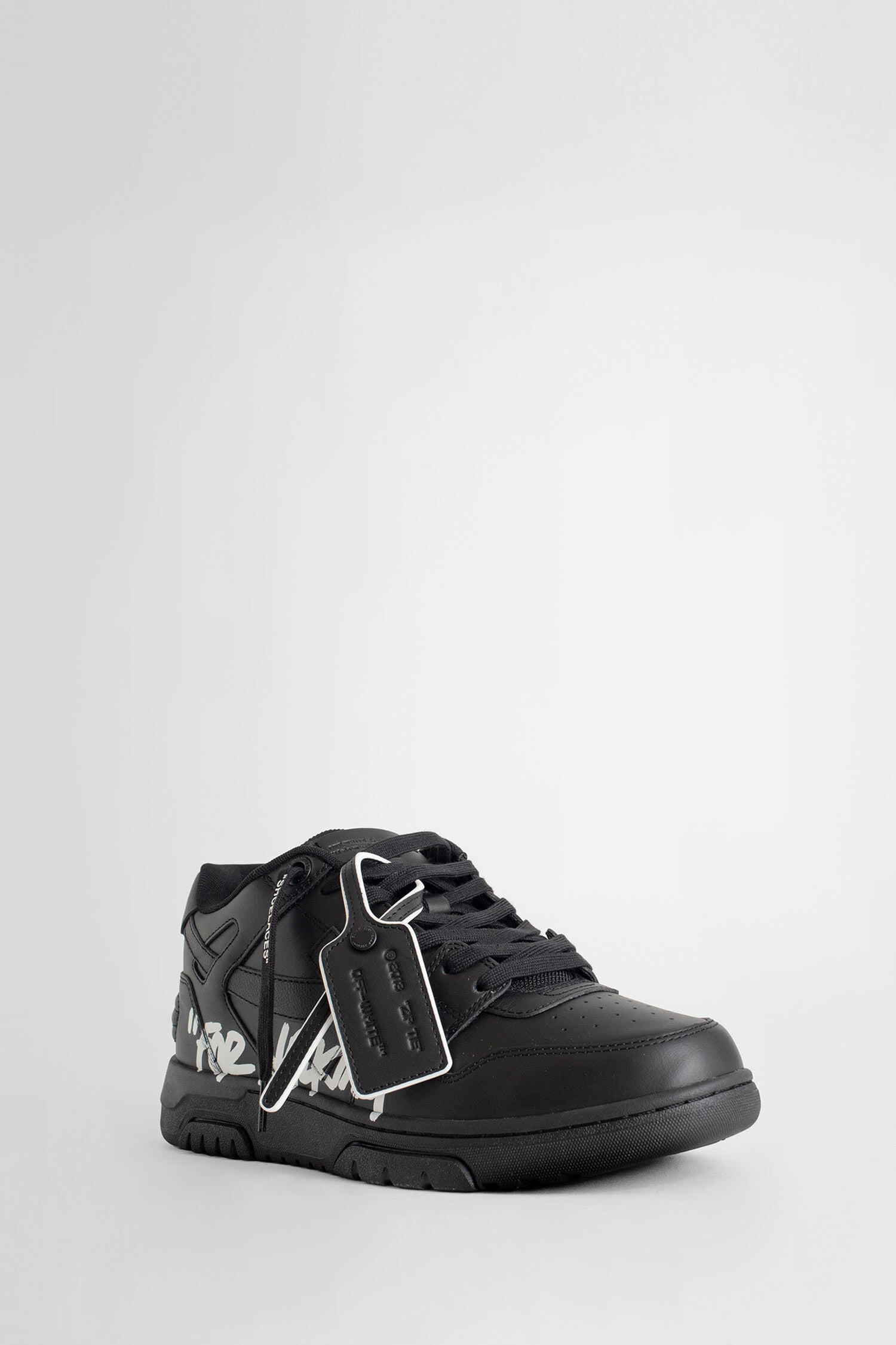 OFF-WHITE MAN BLACK SNEAKERS