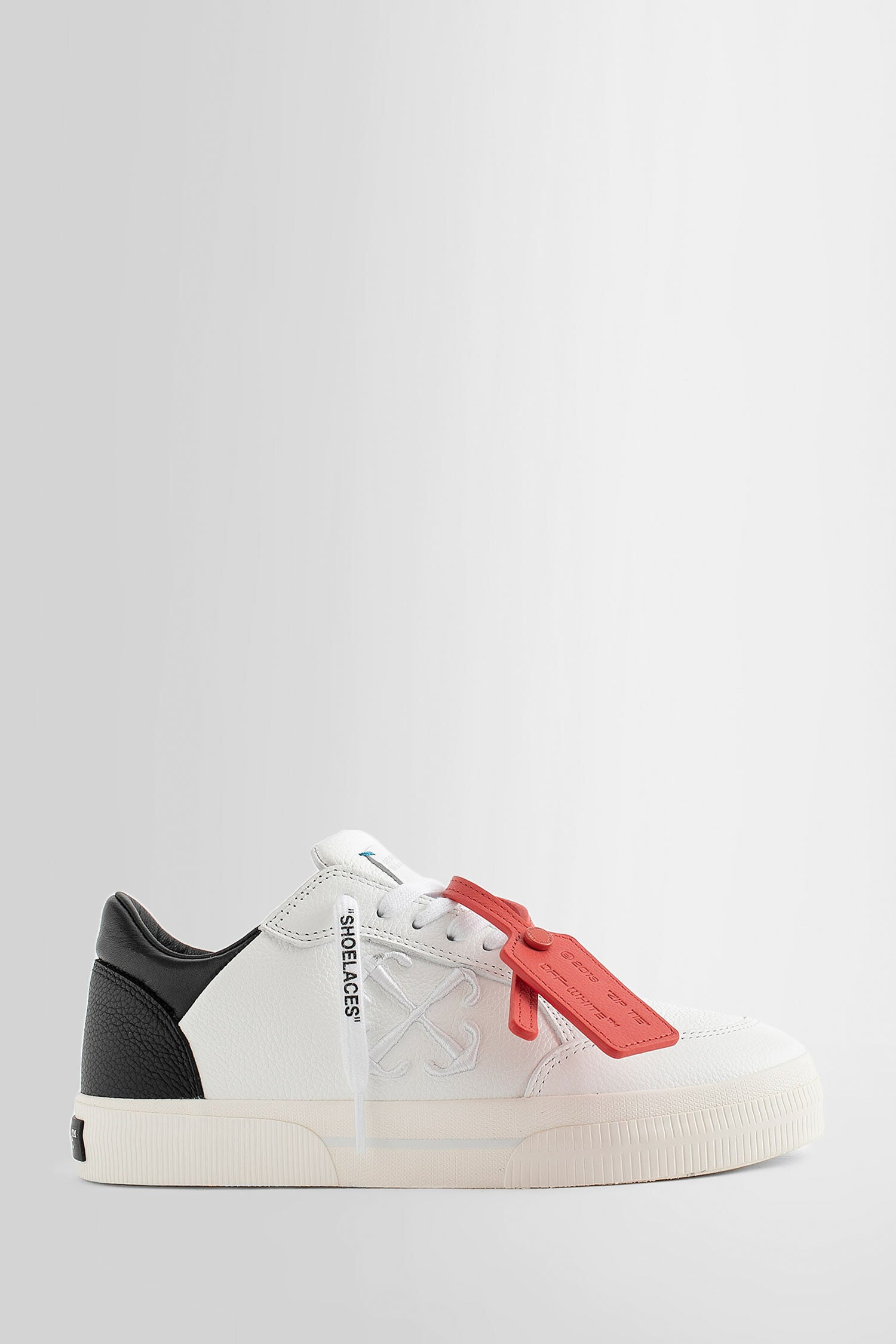 OFF-WHITE MAN WHITE SNEAKERS