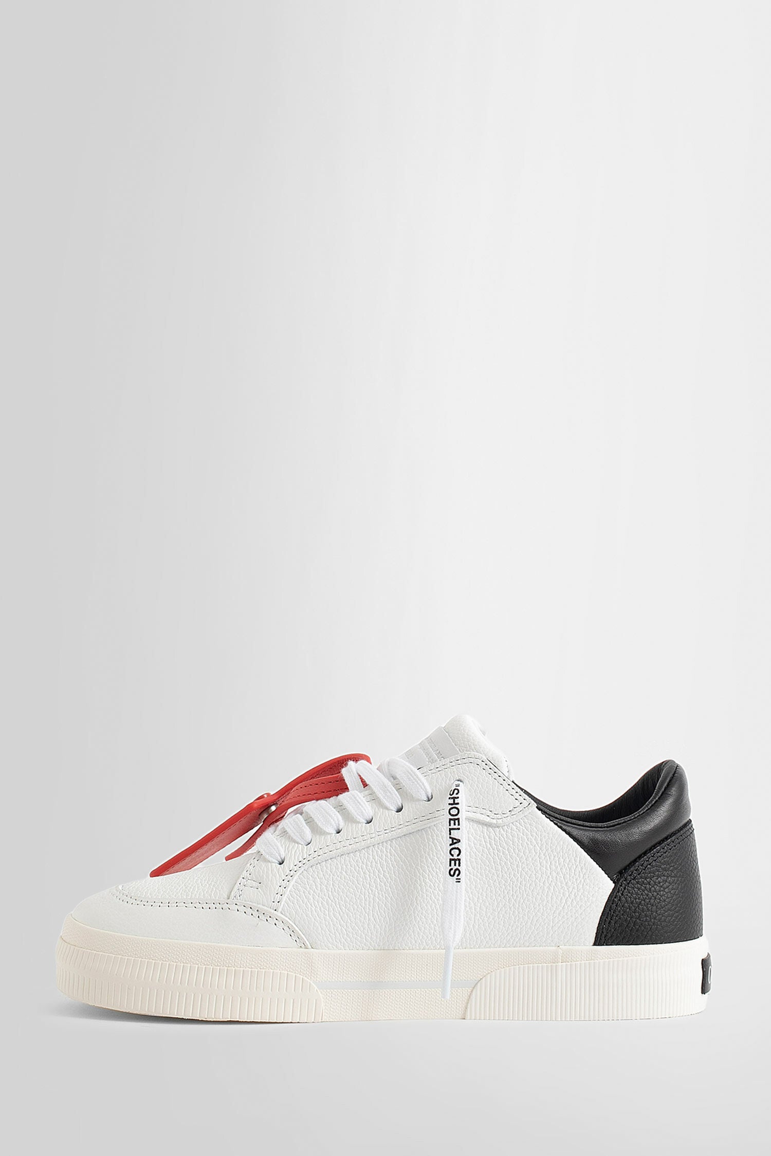 OFF-WHITE MAN WHITE SNEAKERS