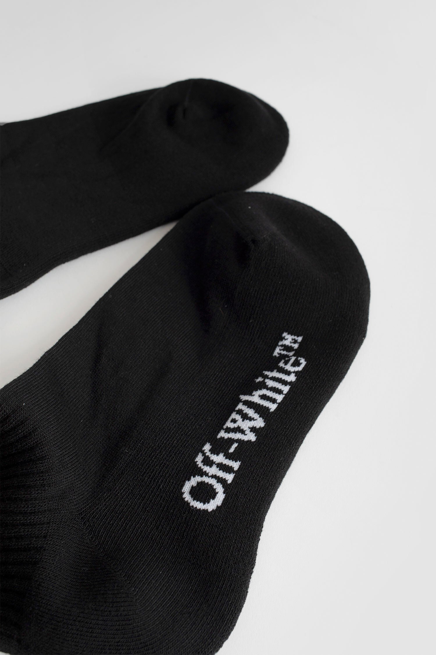 OFF-WHITE WOMAN BLACK SOCKS