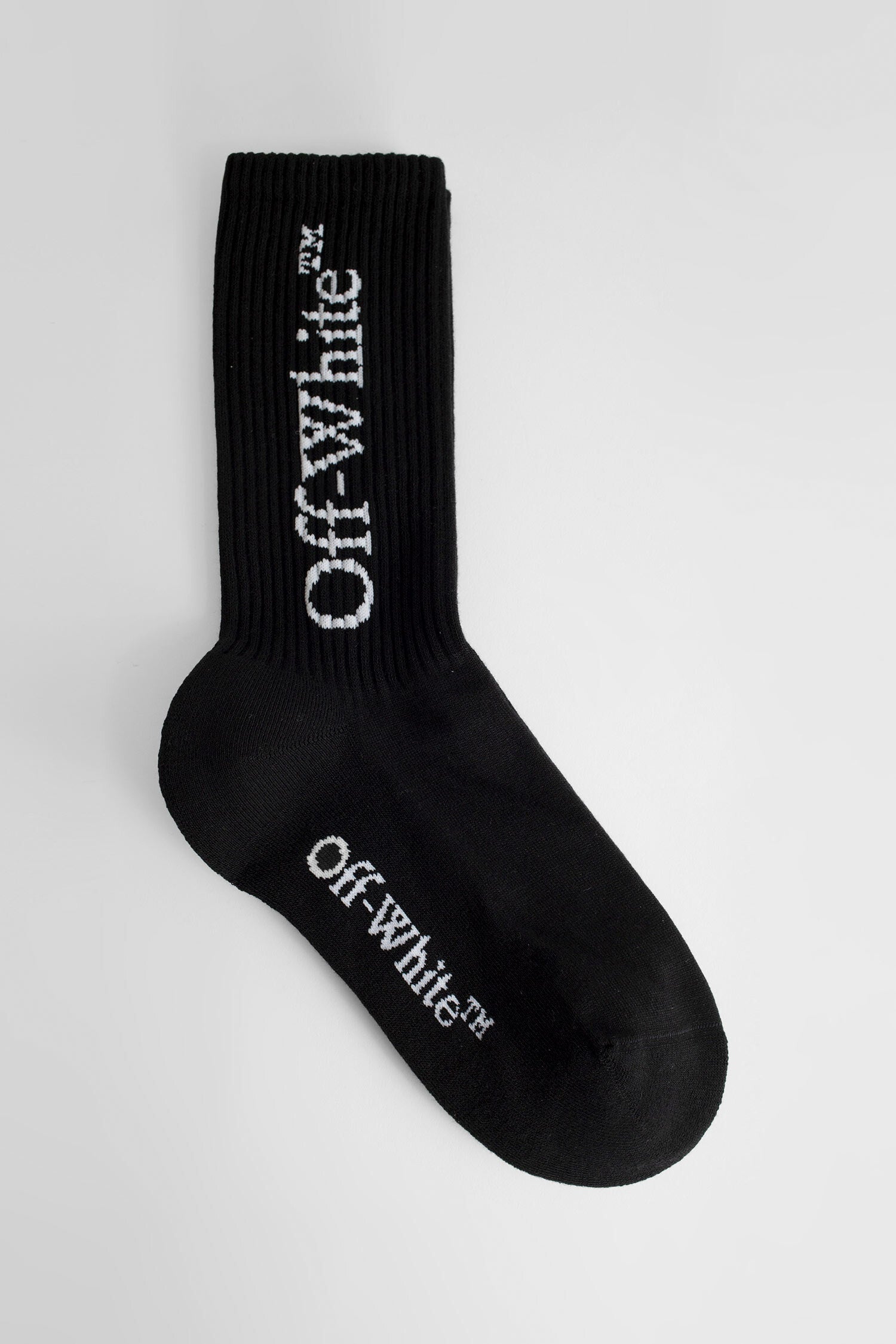 OFF-WHITE Arrow Bookish Socks Black/White