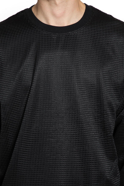 Mesh Layer Long Sleeve T-shirt