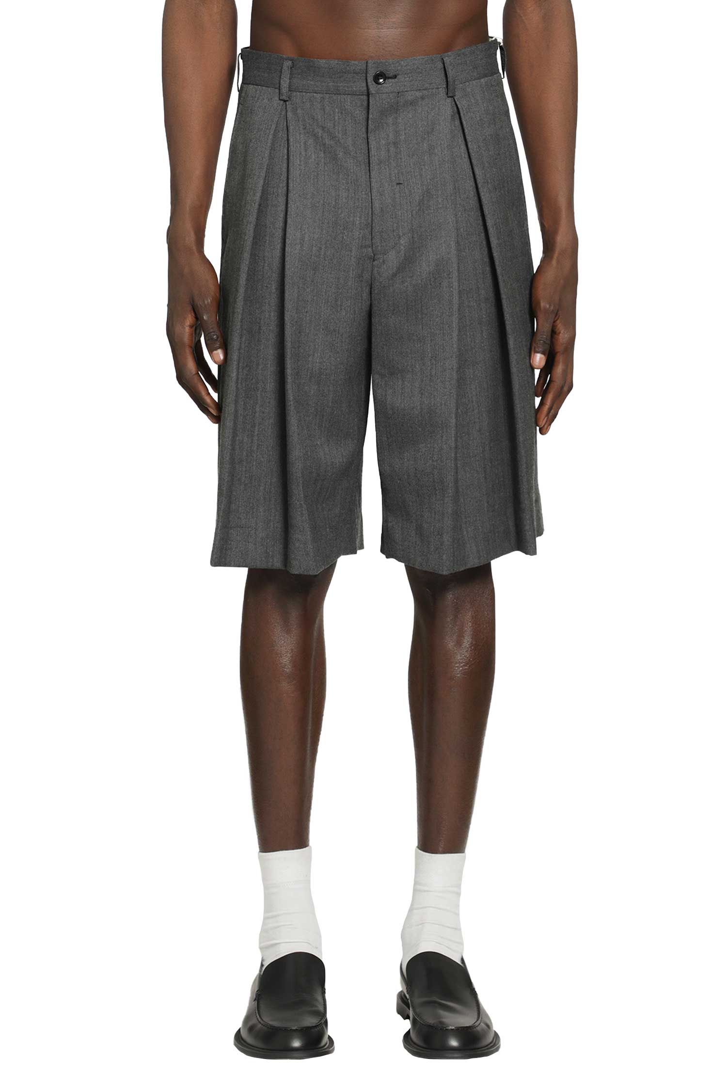 Tailored Shorts in Wool Herringbone