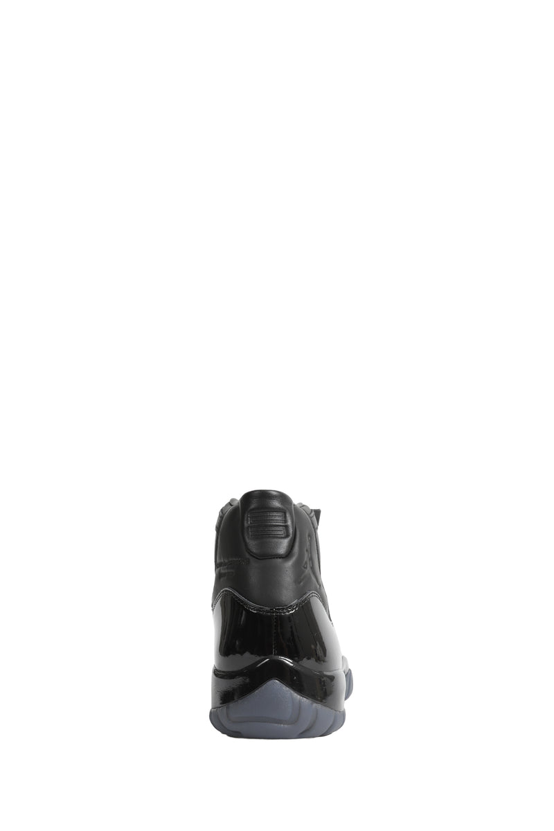 COMME DES GARCONS HOMME PLUS CDG X Nike Jordan Sneakers man