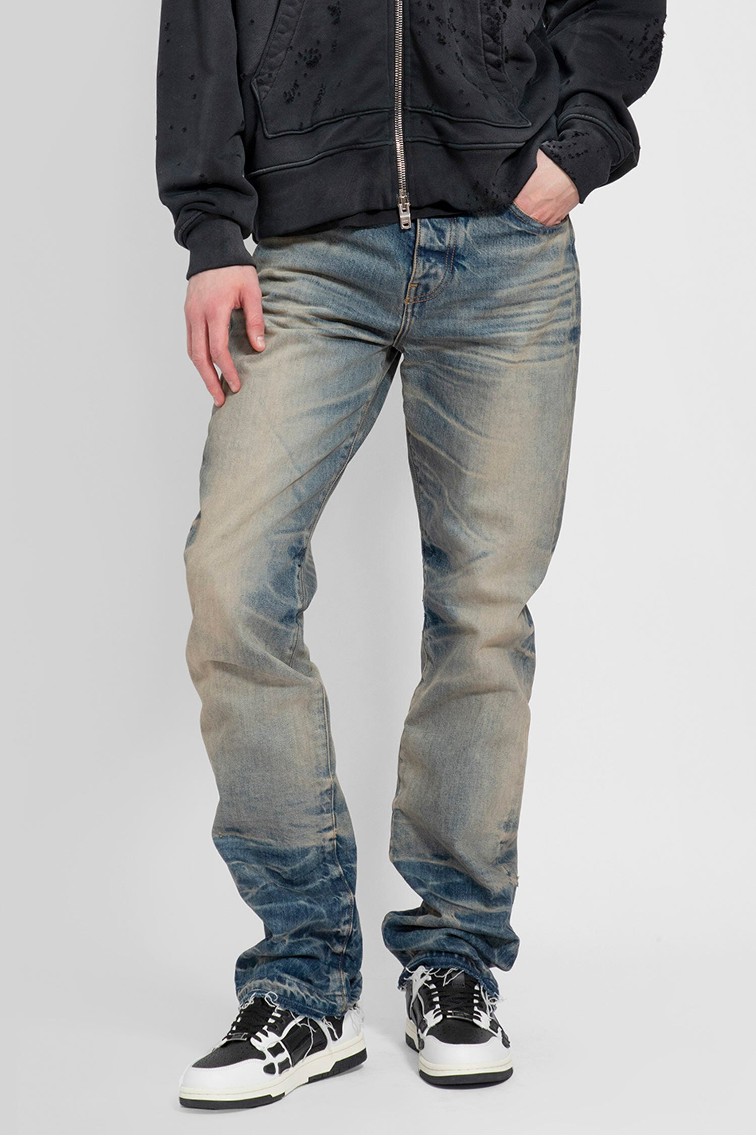 AMIRI MAN BLUE JEANS