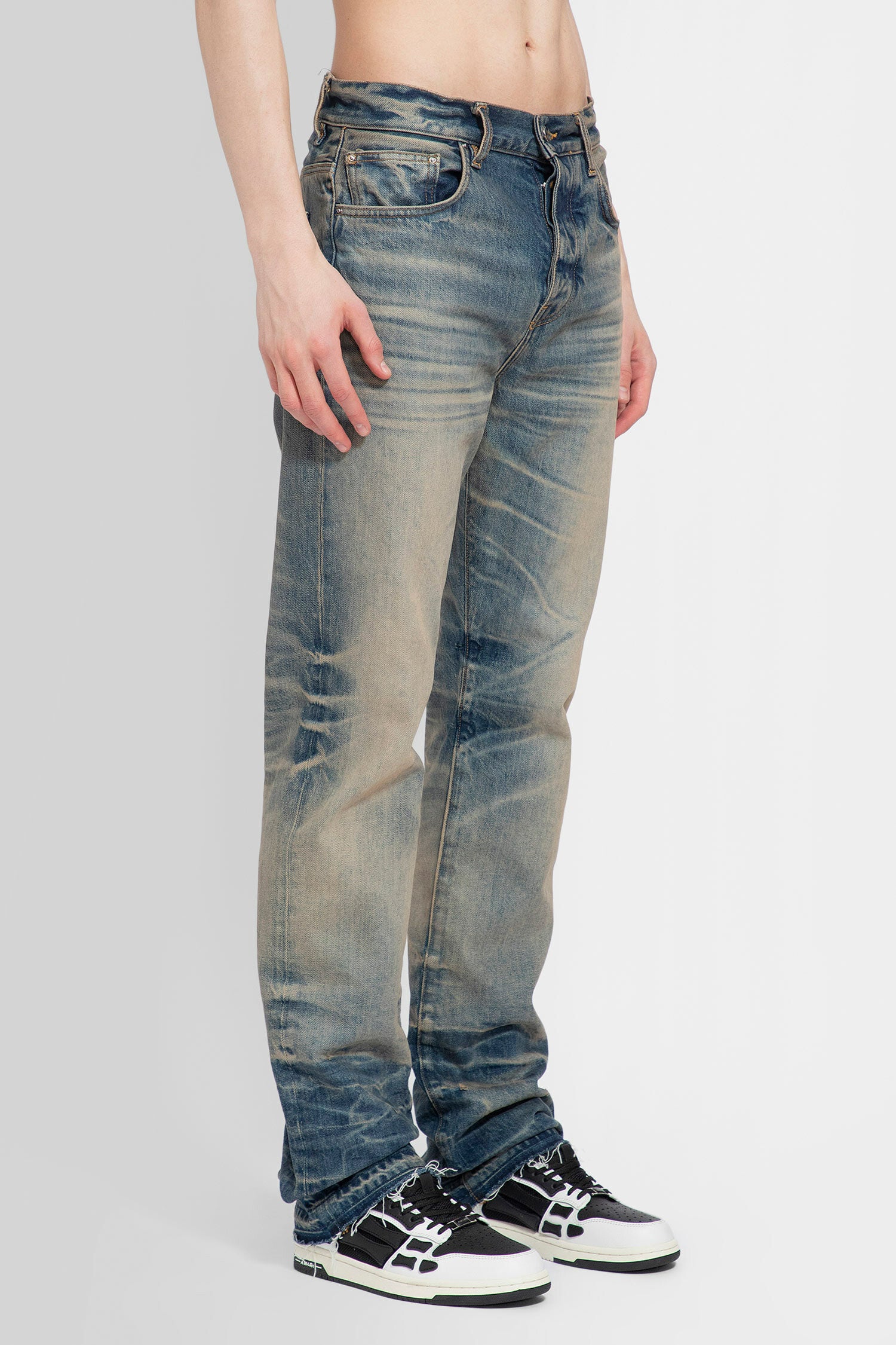 AMIRI MAN BLUE JEANS