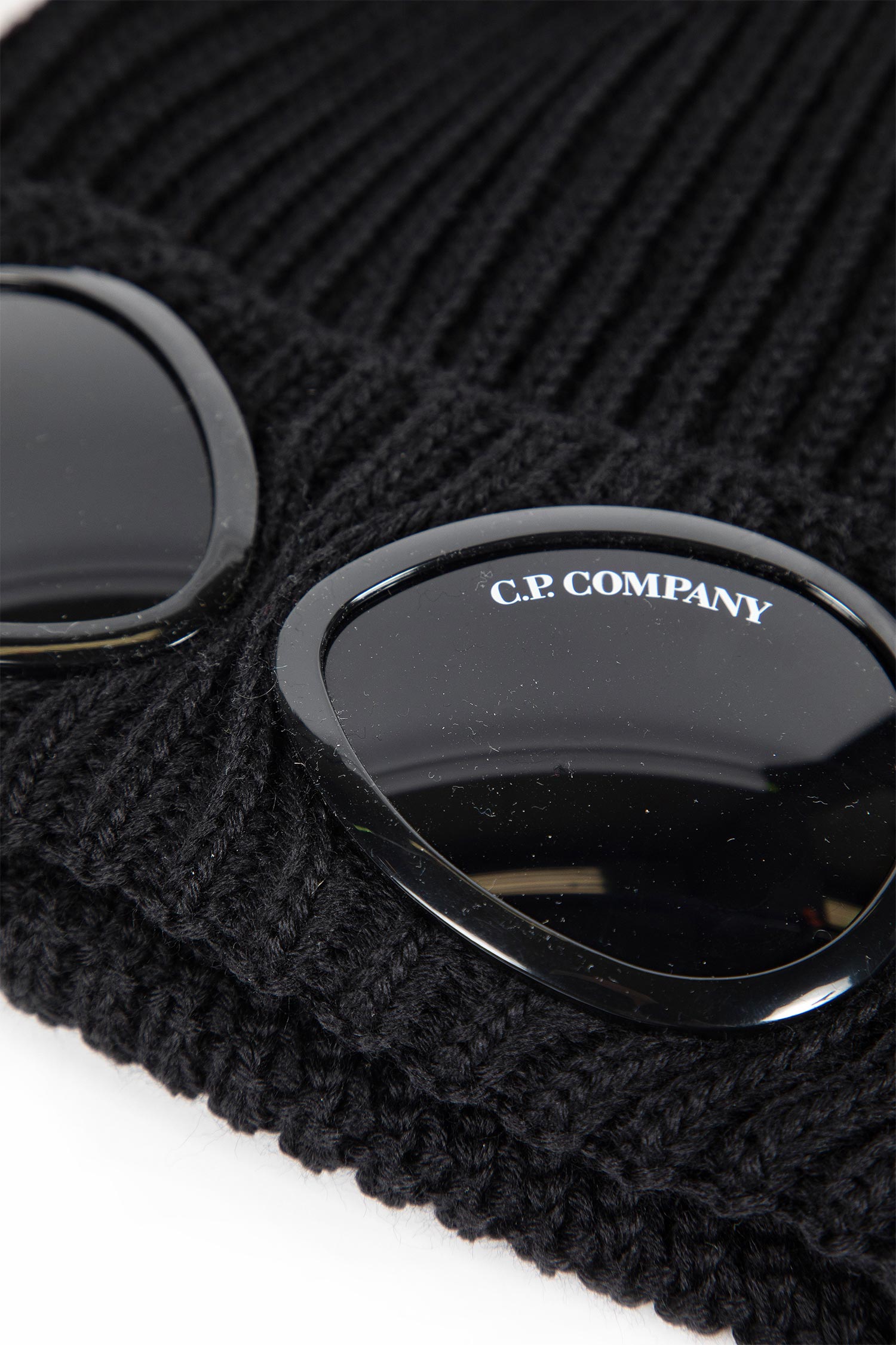 C.P. COMPANY MAN BLACK HATS