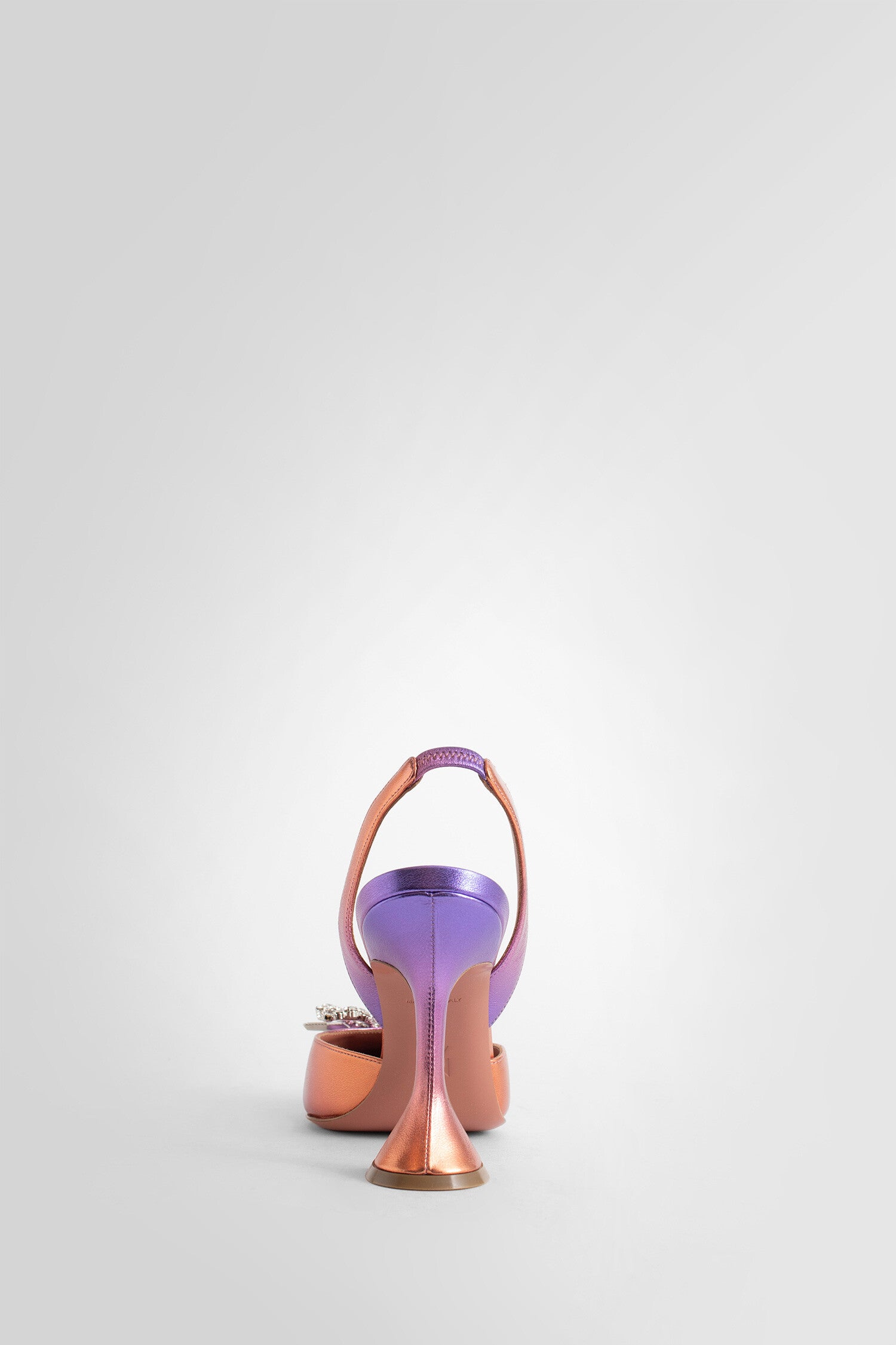 AMINA MUADDI WOMAN PURPLE PUMPS