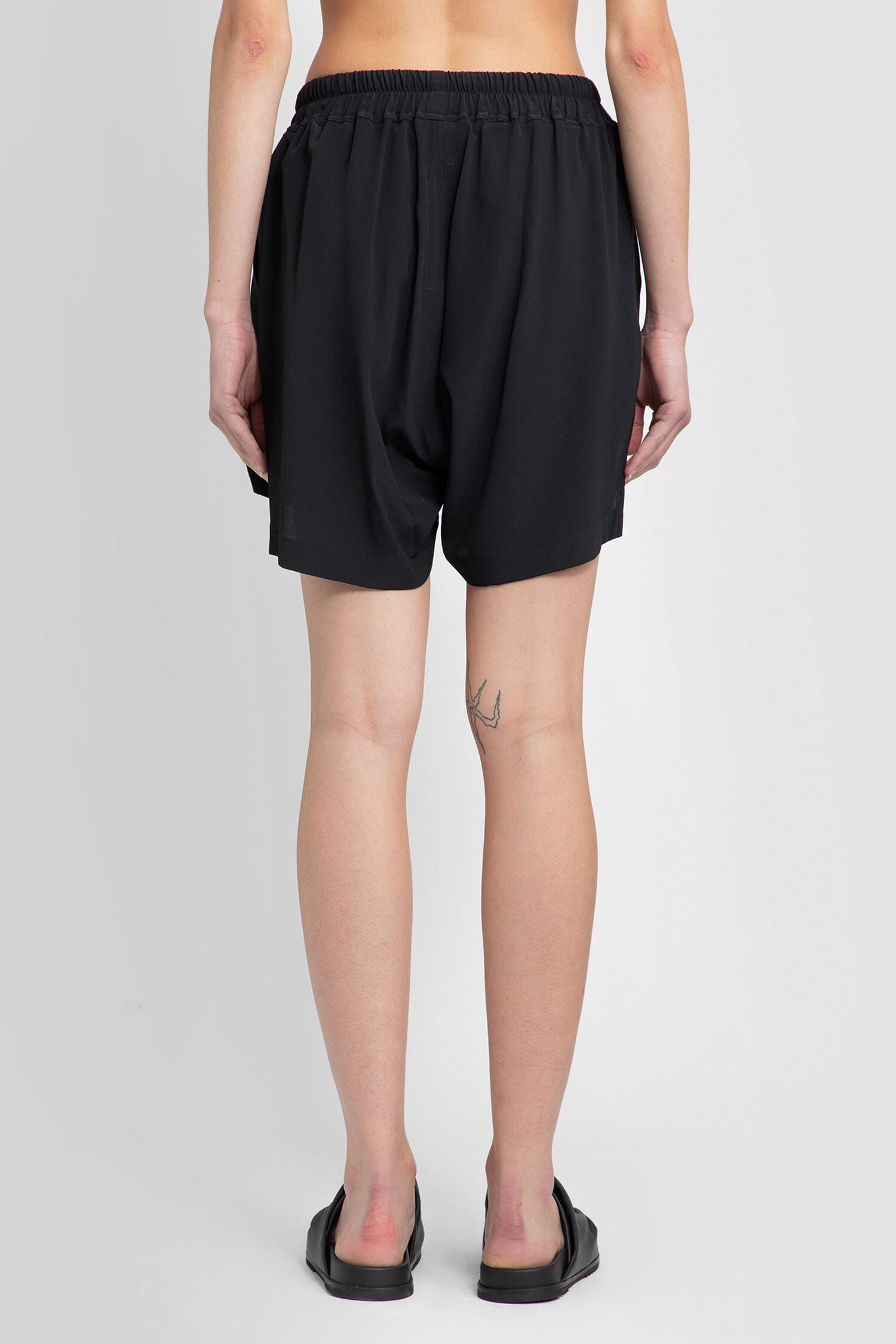 RICK OWENS WOMAN BLACK SHORTS