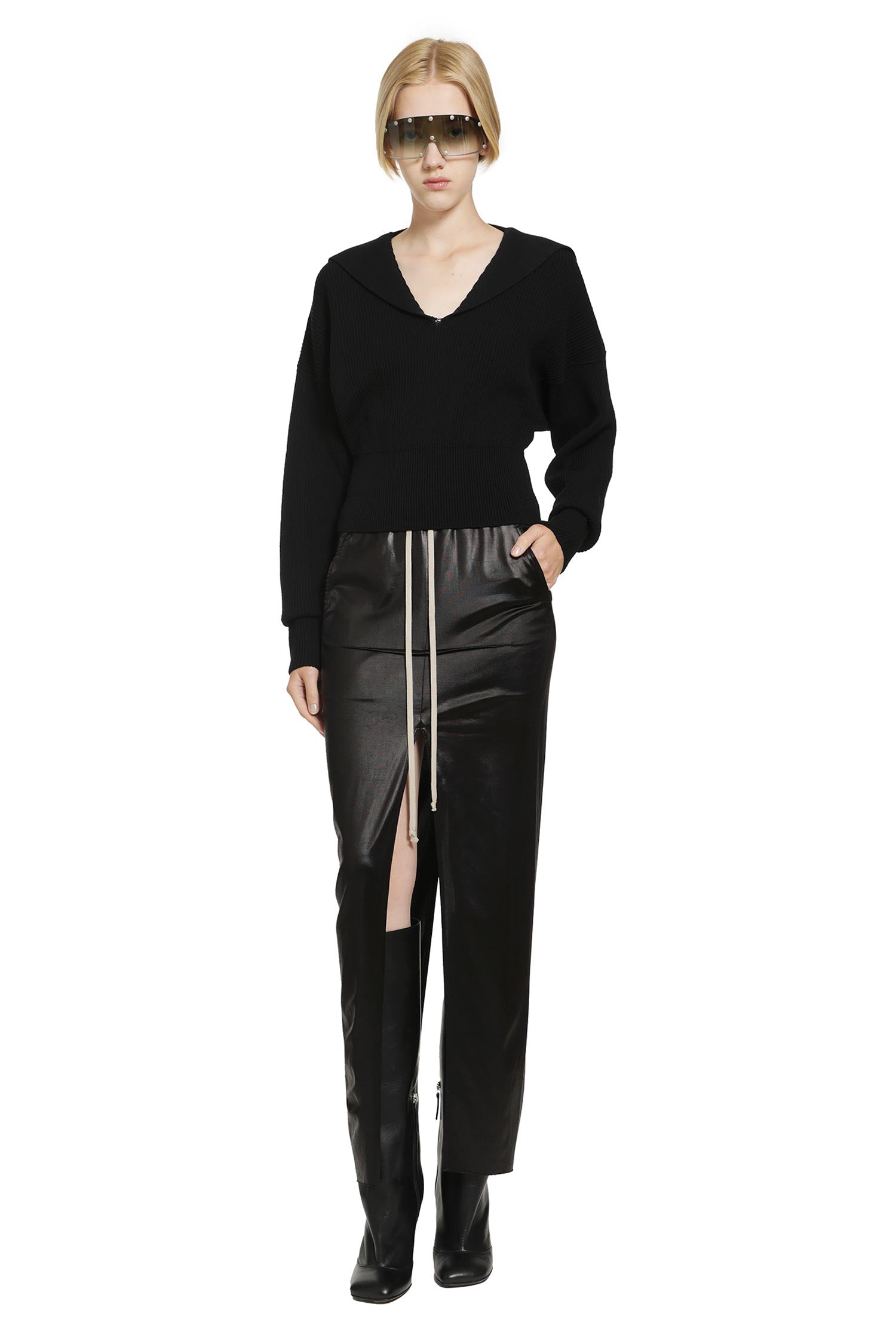 Temple Dracu Cropped V