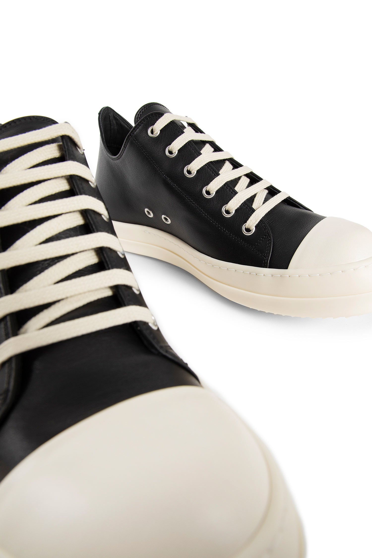 RICK OWENS WOMAN BLACK SNEAKERS