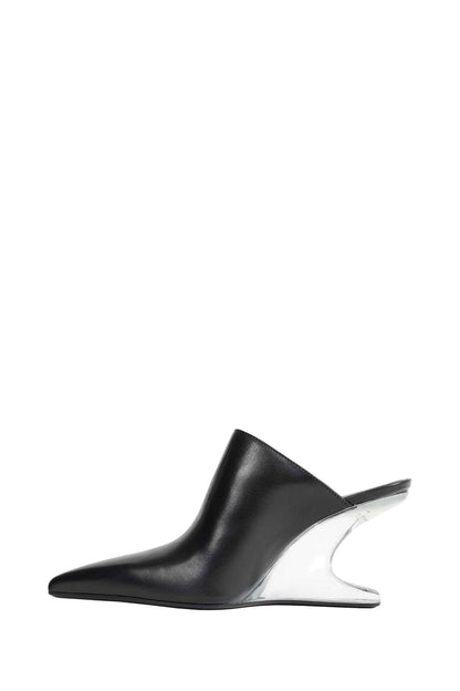 Sharp Cantilever 8 Sabot