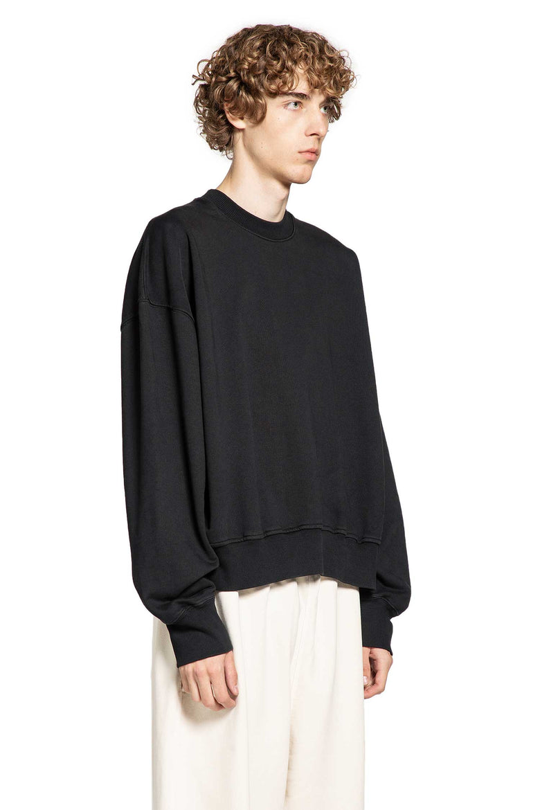 ROADLESS MAN BLACK SWEATSHIRTS