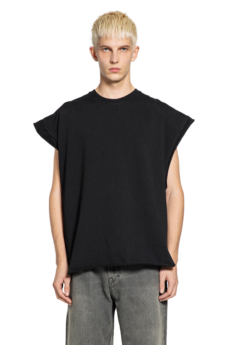 Sleeveless T-Shirt