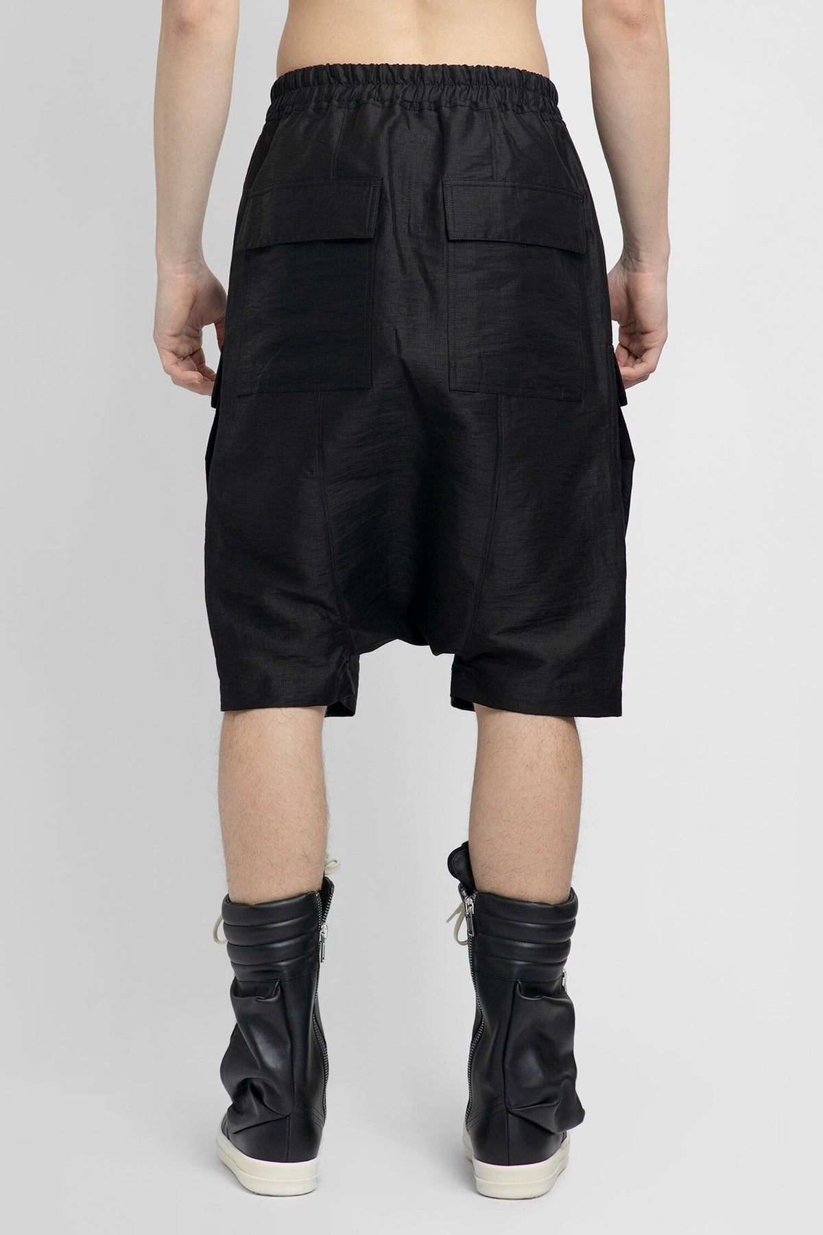 RICK OWENS SHORTS BLACK WOMAN