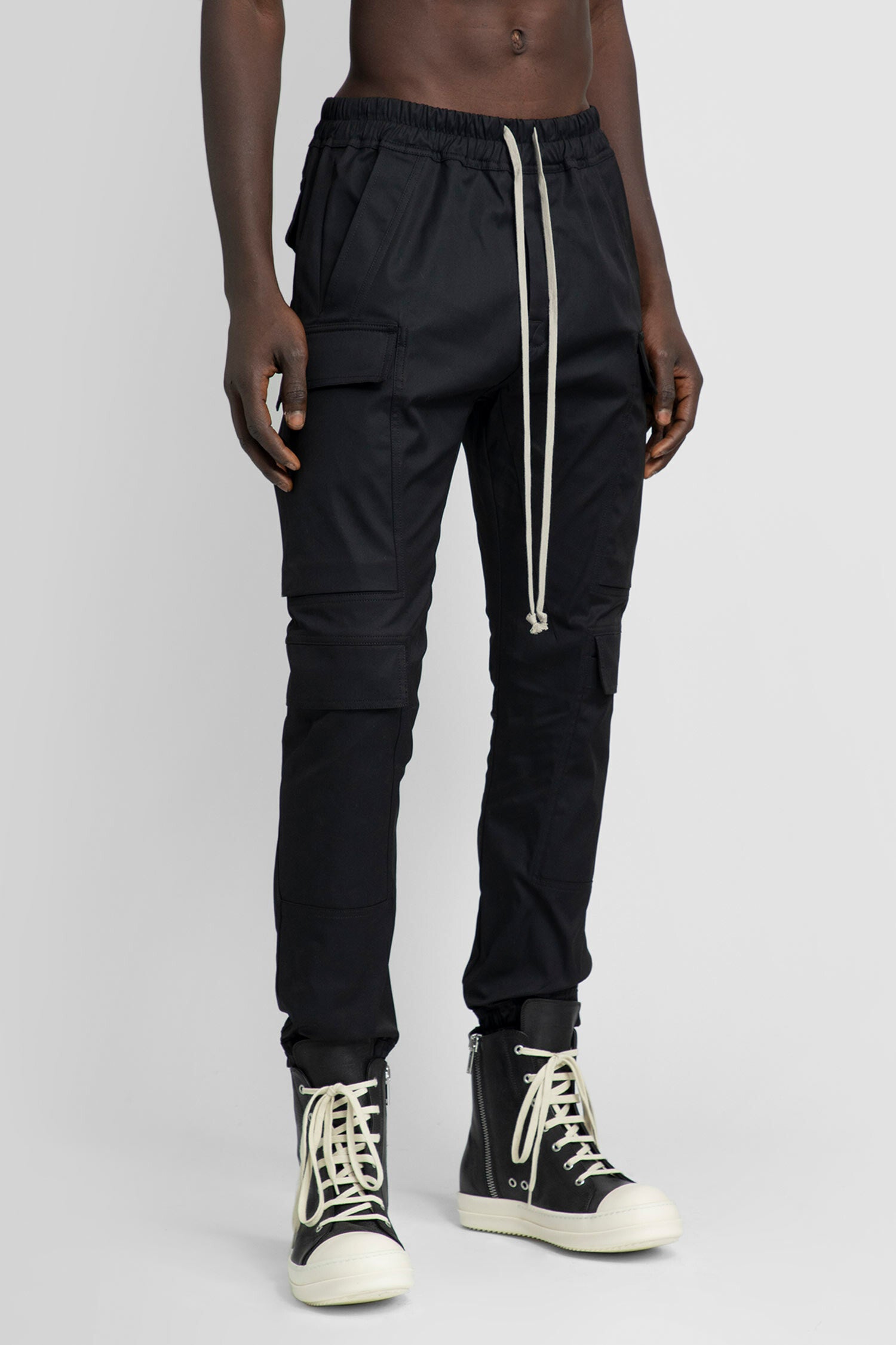 RICK OWENS MAN BLACK TROUSERS - RICK OWENS - TROUSERS | Antonioli