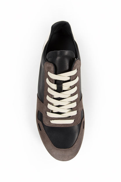 Concordians Minimal Sneakers