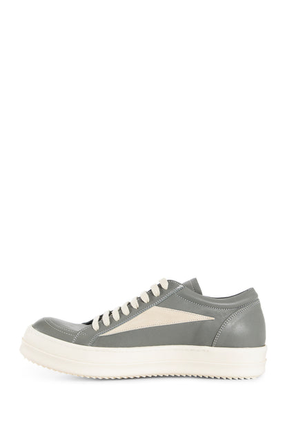 Concordian Vintage Sneaks