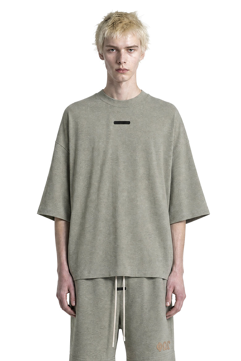 FEAR OF GOD ESSENTIALS Merch Tee Boxy Fit man