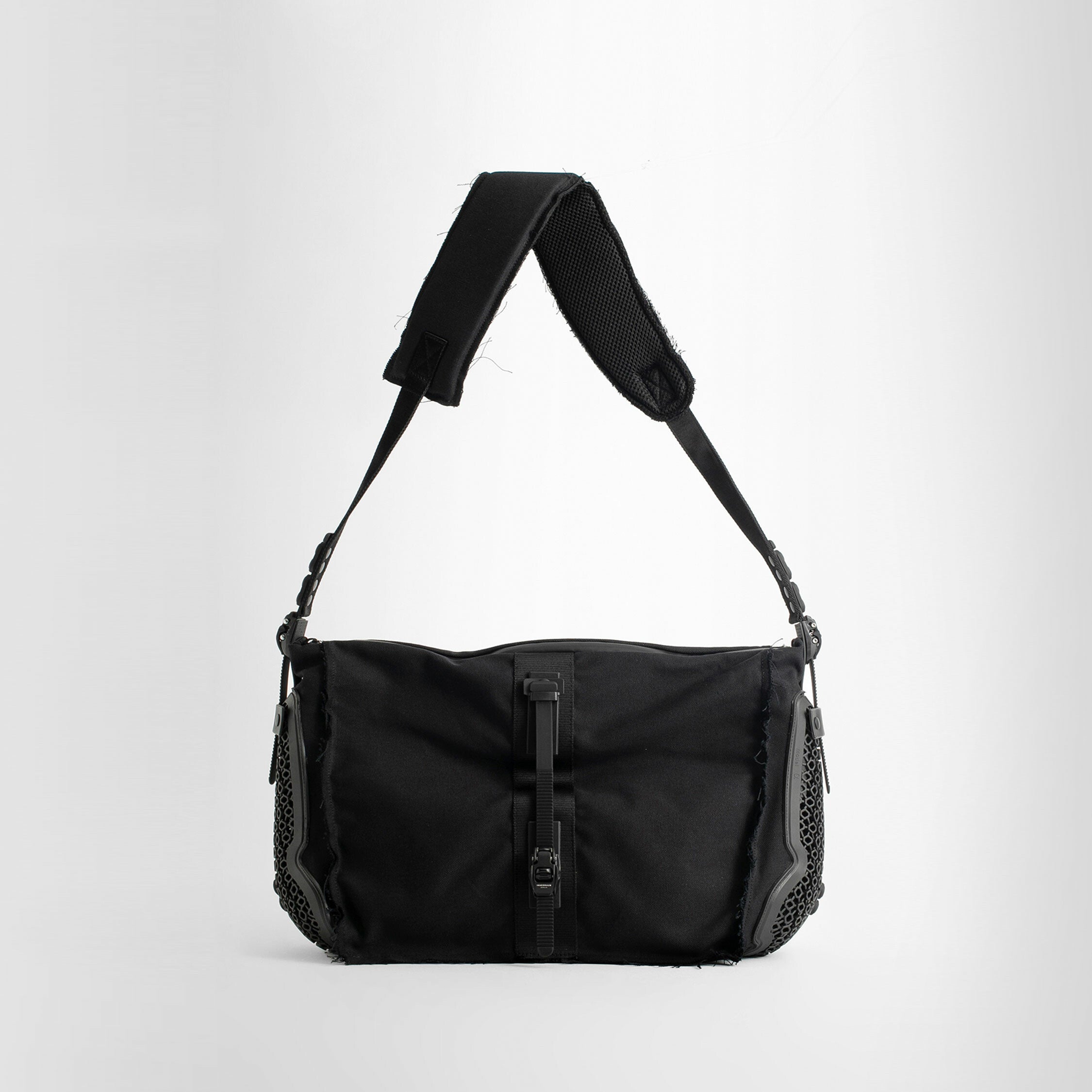 INNERRAUM UNISEX BLACK SHOULDER BAGS - INNERRAUM - SHOULDER BAGS