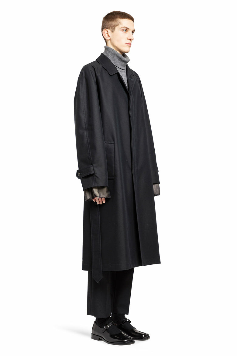 MAISON MARGIELA MAN BLACK COATS