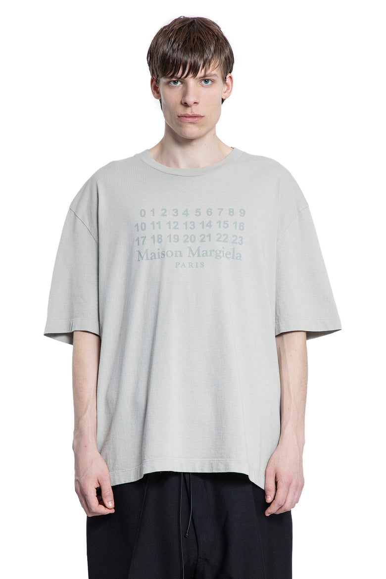 MAISON MARGIELA MAN GREY T-SHIRTS & TANK TOPS