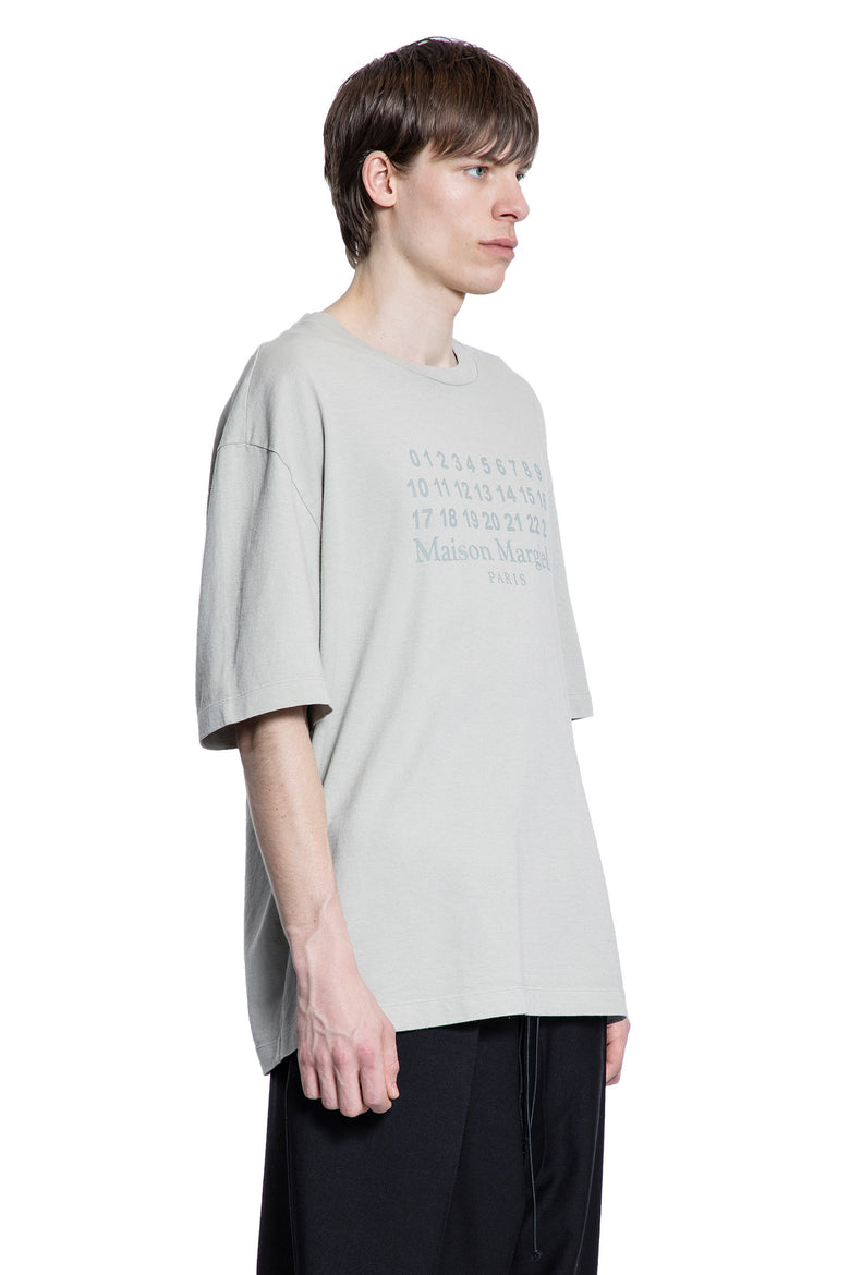 MAISON MARGIELA MAN GREY T-SHIRTS & TANK TOPS