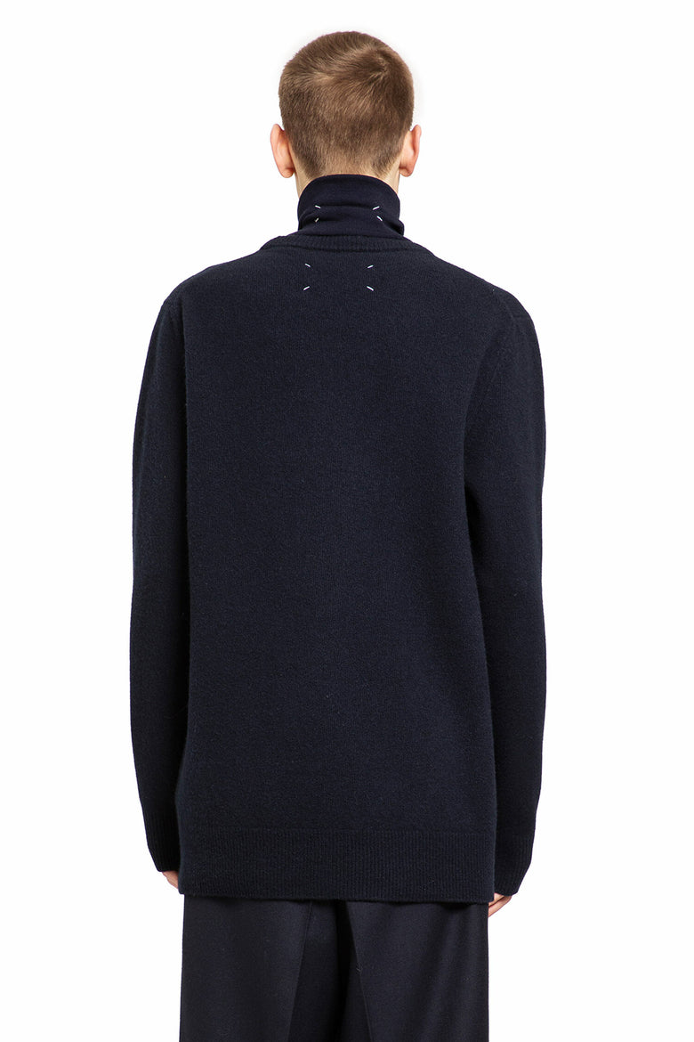 MAISON MARGIELA MAN BLUE KNITWEAR