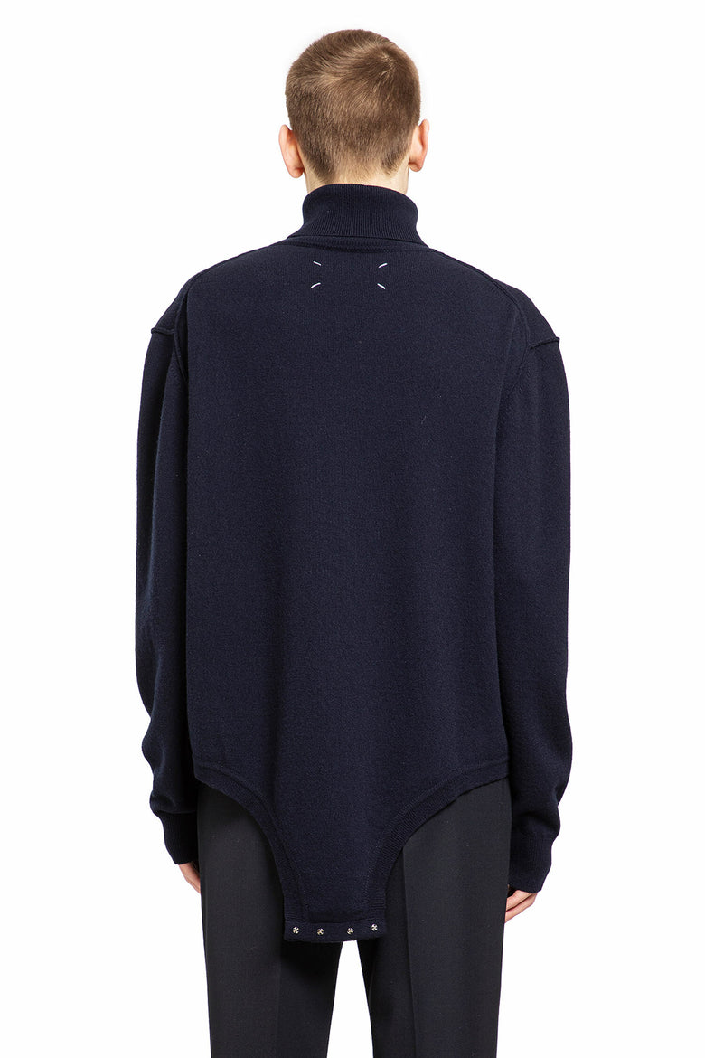 MAISON MARGIELA MAN BLUE KNITWEAR