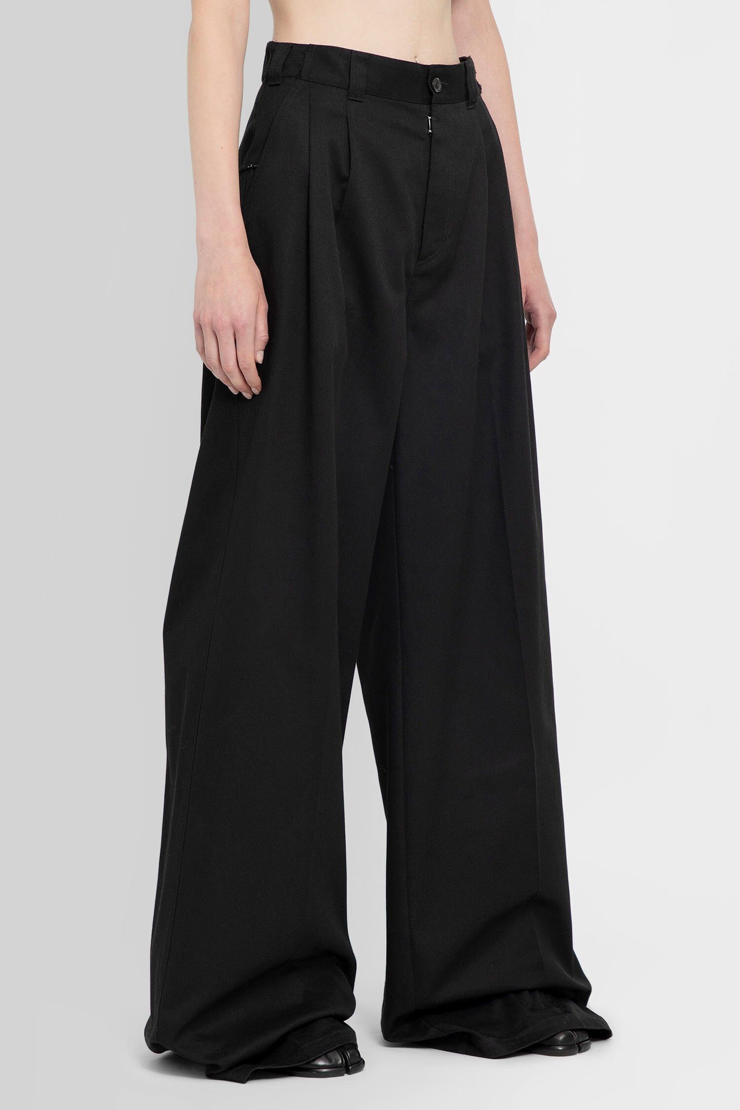 MAISON MARGIELA WOMAN BLACK TROUSERS