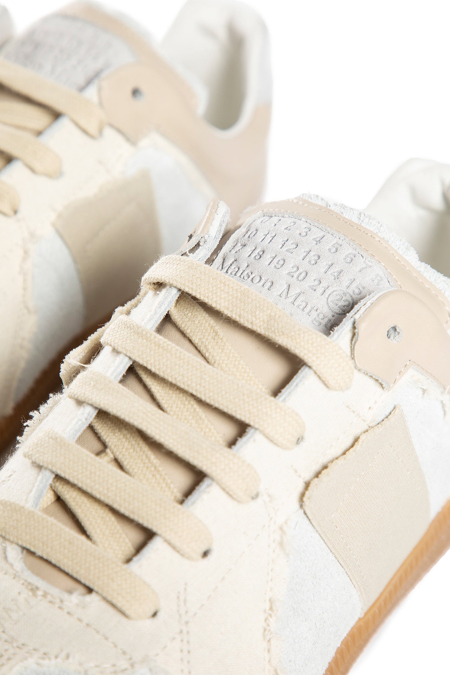 MAISON MARGIELA MAN BEIGE SNEAKERS