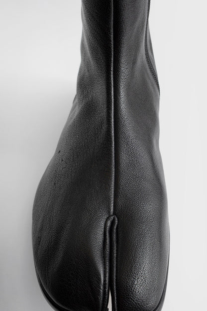 MAISON MARGIELA MAN BLACK BOOTS