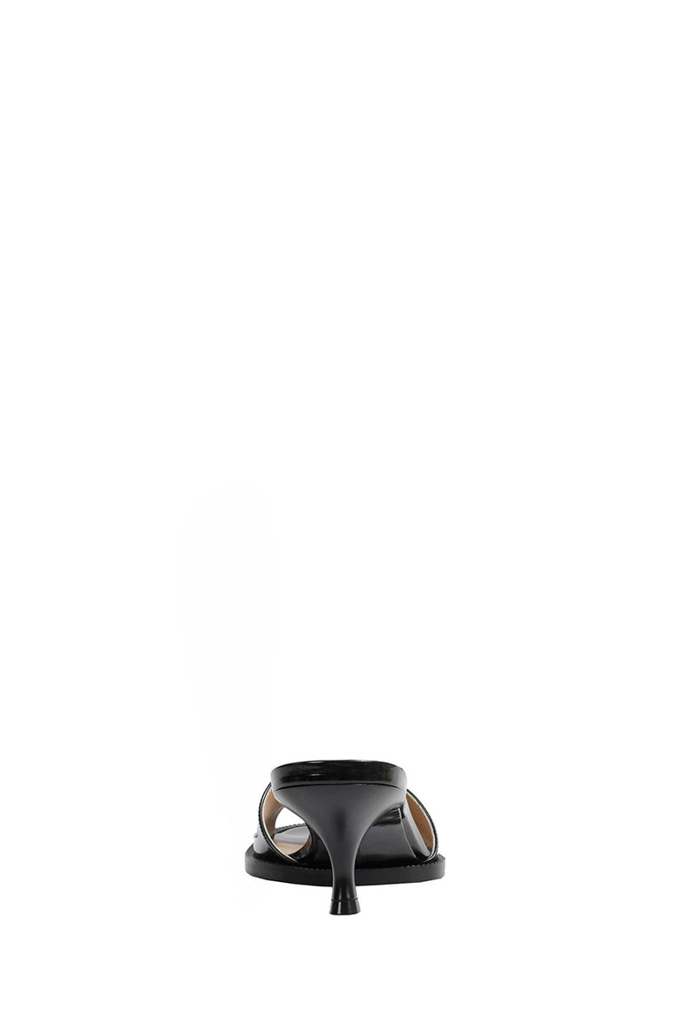 
              MAISON MARGIELA Tabi City Sandal woman
            