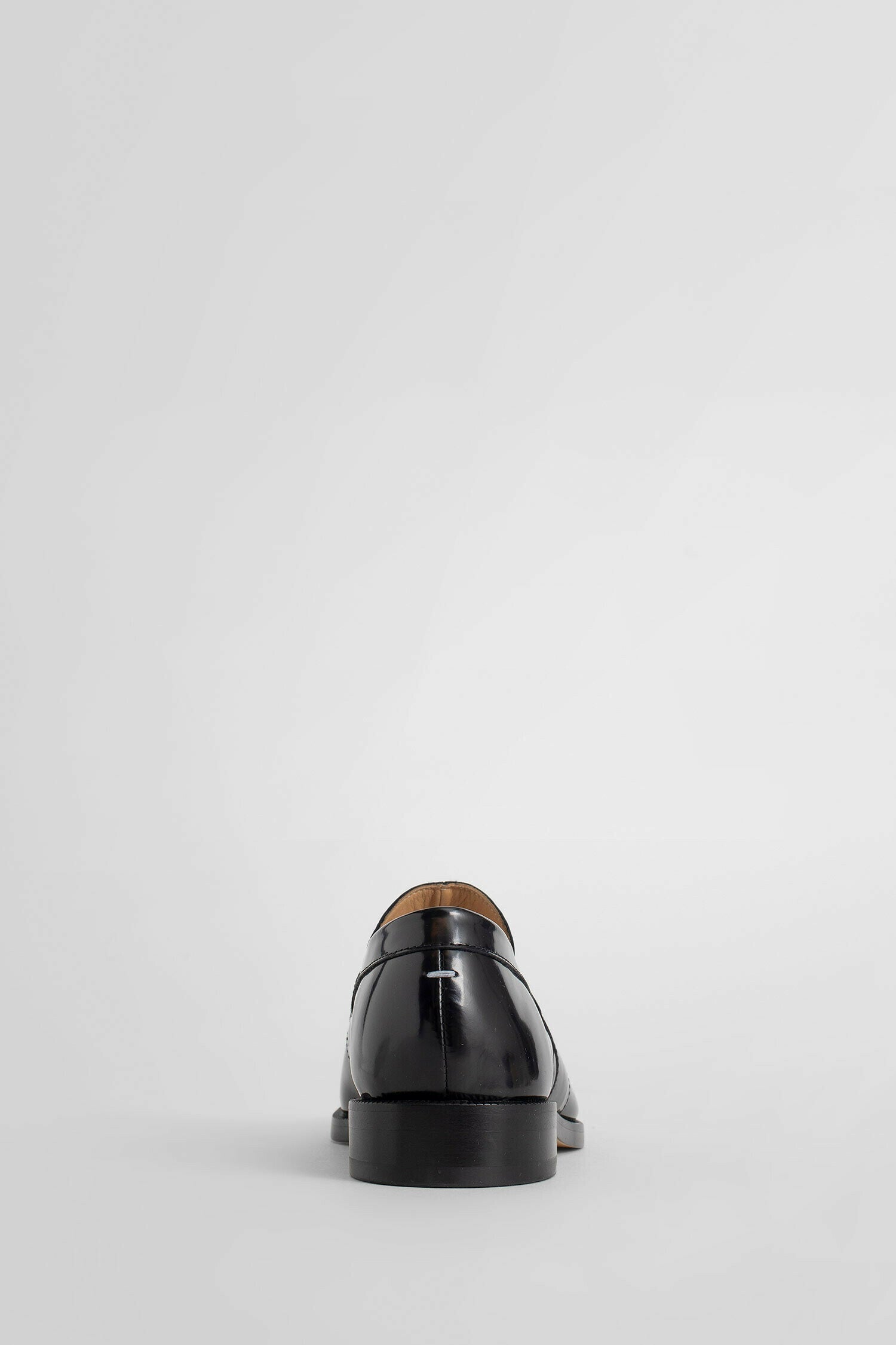 MAISON MARGIELA WOMAN BLACK LOAFERS