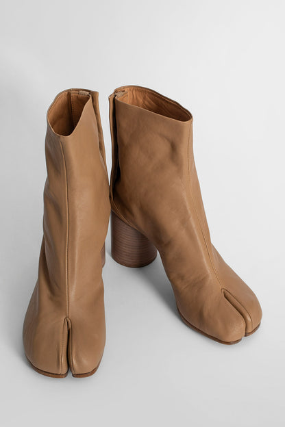 MAISON MARGIELA WOMAN BROWN BOOTS